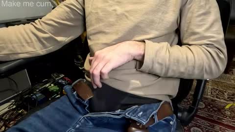 Snapshot of stevie_grey chatting on 4, 12, 2025 stevie_grey online show from 4, 12, 2025