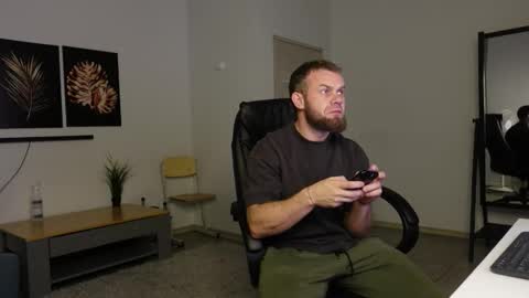 Snapshot of stewart_benzo chatting on 21, 12, 2025 Stewart Barnz online show from 21, 12, 2025