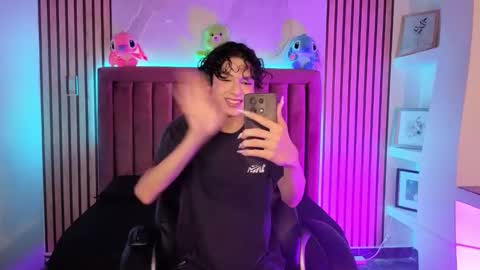 Sthepano  online show from 15, 3, 2026