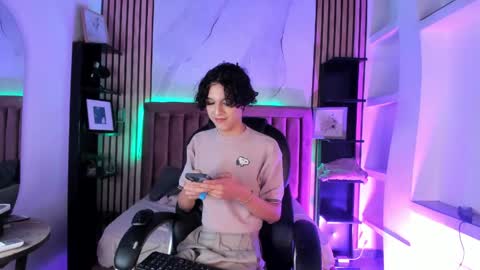 Sthepano  online show from 2, 6, 2026