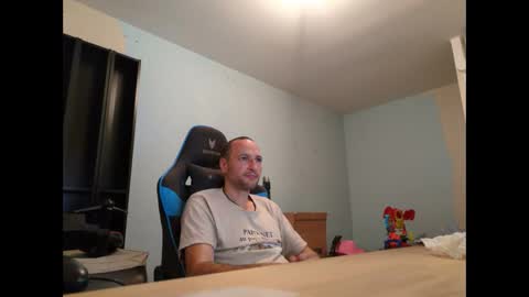 stickolive1 online show from 15, 9, 2025