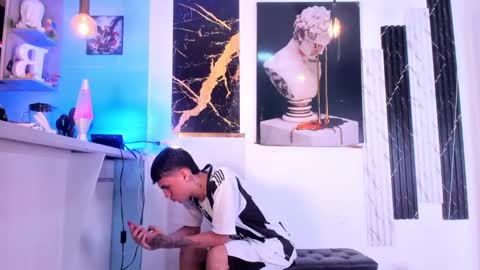 Stiven  brendan online show from 20, 2, 2025