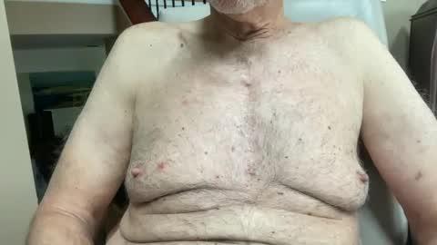 Snapshot of stillbad2 chatting on 31, 12, 2024 Stillbad2 online show from 31, 12, 2024