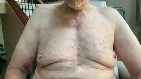 Snapshot of stillbad2 chatting on 26, 10, 2025 Stillbad2 online show from 26, 10, 2025