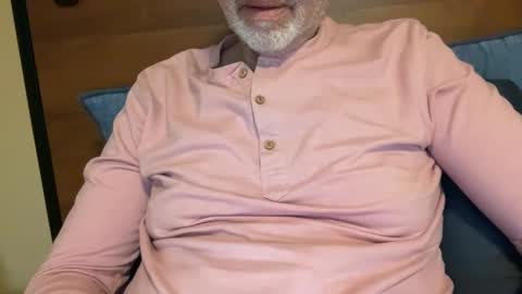 Snapshot of stillbad2 chatting on 13, 12, 2025 Stillbad2 online show from 13, 12, 2025