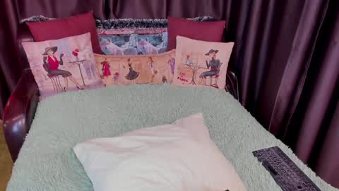 Snapshot of stiphlermomy chatting on 30, 12, 2024 StiphlerMomy online show from 30, 12, 2024