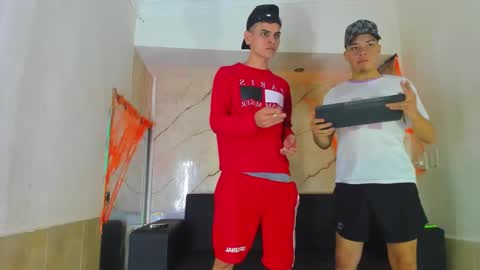 friends online show from 28, 10, 2025