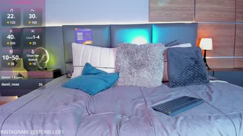 Snapshot of stone_lee_ chatting on 15, 12, 2024 Stone Lee online show from 15, 12, 2024