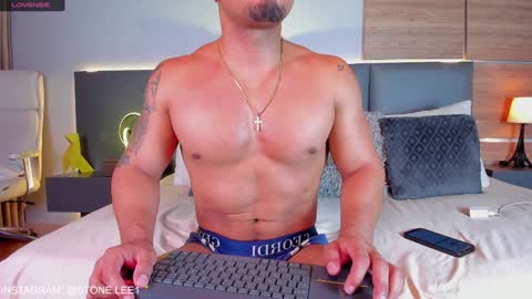 Snapshot of stone_lee_ chatting on 19, 1, 2025 Stone Lee online show from 19, 1, 2025