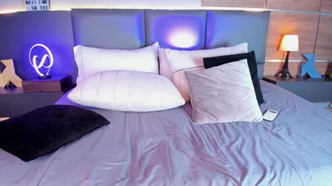 Snapshot of stone_lee_ chatting on 5, 2, 2025 Stone Lee online show from 5, 2, 2025