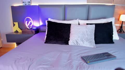 Snapshot of stone_lee_ chatting on 6, 2, 2025 Stone Lee online show from 6, 2, 2025