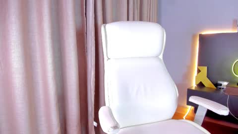 Snapshot of stone_lee_ chatting on 17, 2, 2025 Stone Lee online show from 17, 2, 2025