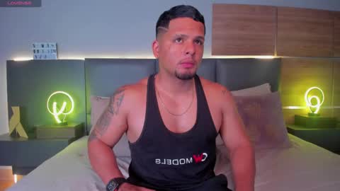 Snapshot of stone_lee_ chatting on 26, 9, 2025 Stone Lee online show from 26, 9, 2025