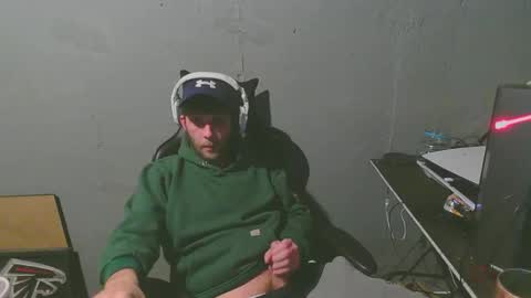 stonedpanda77 online show from 10, 1, 2025