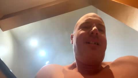 Stoodley22 online show from 16, 1, 2025