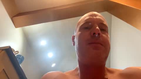 Stoodley22 online show from 15, 10, 2025