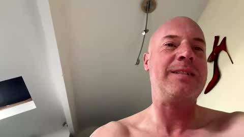 Stoodley22 online show from 11, 4, 2026