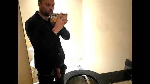 Snapshot of stopshottttt chatting on 6, 1, 2026 stopshottttt online show from 6, 1, 2026