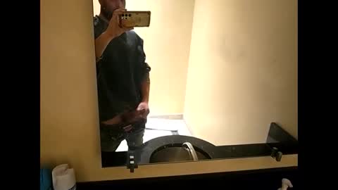 Snapshot of stopshottttt chatting on 14, 1, 2026 stopshottttt online show from 14, 1, 2026