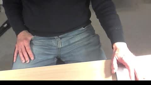 Snapshot of str8_dave chatting on 16, 11, 2025 Dave online show from 16, 11, 2025