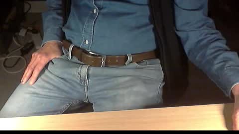 Snapshot of str8_dave chatting on 2, 12, 2025 Dave online show from 2, 12, 2025