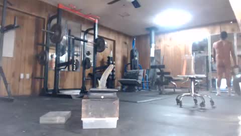 Snapshot of str8pumpnhump chatting on 19, 11, 2025 n8vpumpnhump online show from 19, 11, 2025