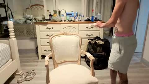 str8whiteboy21 online show from 11, 5, 2026