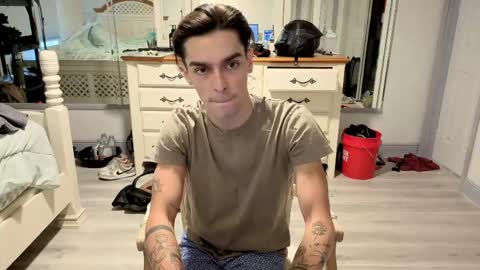 str8whiteboy21 online show from 15, 5, 2026