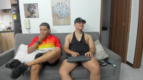 Snapshot of straight__friends chatting on 30, 5, 2026 straight__friends online show from 30, 5, 2026