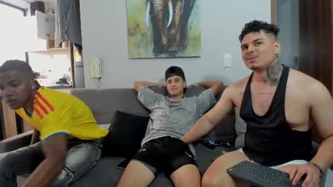 straight__friends online show from 1, 7, 2026