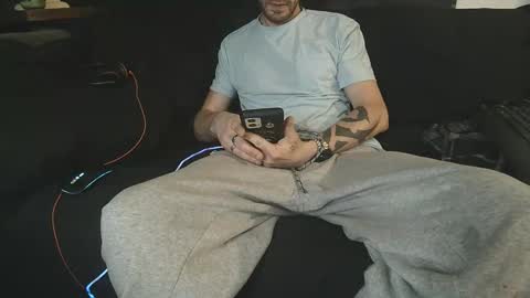 straitpipermann22 online show from 31, 10, 2025