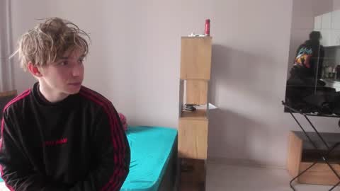 Ray online show from 5, 4, 2026