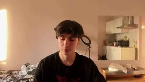 Snapshot of stralght_twinks chatting on 3, 5, 2026 Ray online show from 3, 5, 2026