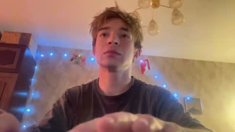 Snapshot of stralght_twinks chatting on 14, 7, 2026 Ray online show from 14, 7, 2026