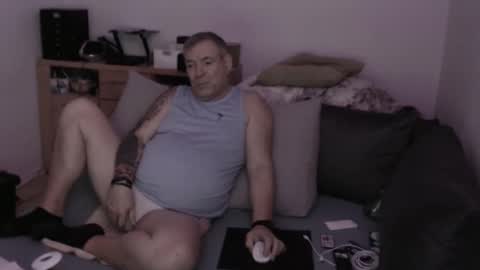 Snapshot of stranger1966 chatting on 19, 11, 2025 Stranger online show from 19, 11, 2025