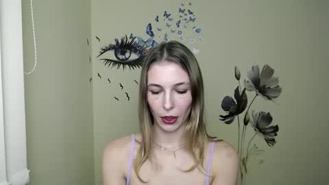 Snapshot of stranger_giirl chatting on 3, 12, 2024 Amalia online show from 3, 12, 2024