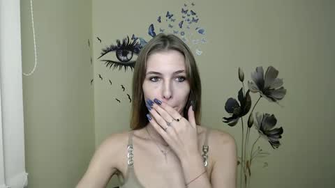 Snapshot of stranger_giirl chatting on 4, 12, 2024 Amalia online show from 4, 12, 2024