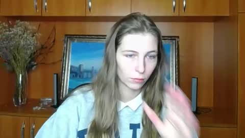 Snapshot of stranger_giirl chatting on 14, 12, 2025 Amalia online show from 14, 12, 2025