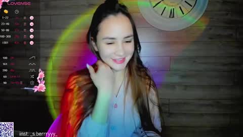 Snapshot of straw_juice chatting on 30, 12, 2024 Laura online show from 30, 12, 2024