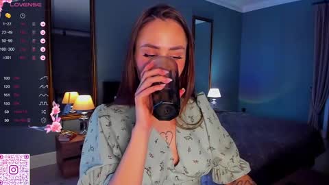 Snapshot of straw_juice chatting on 25, 1, 2025 Laura online show from 25, 1, 2025