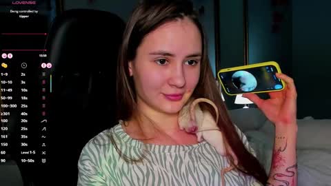 Snapshot of straw_juice chatting on 16, 2, 2025 Laura online show from 16, 2, 2025