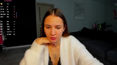 Snapshot of straw_juice chatting on 2, 10, 2025 Laura online show from 2, 10, 2025