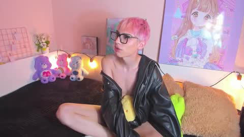 Snapshot of strawberry_kitty_ chatting on 5, 11, 2025 strawberry_kitty_ online show from 5, 11, 2025