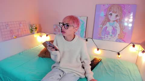 Snapshot of strawberry_kitty_ chatting on 10, 11, 2025 strawberry_kitty_ online show from 10, 11, 2025