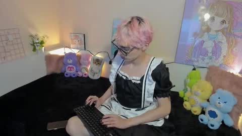Snapshot of strawberry_kitty_ chatting on 20, 11, 2025 strawberry_kitty_ online show from 20, 11, 2025