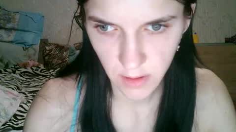 Strawberry Storm online show from 19, 3, 2026