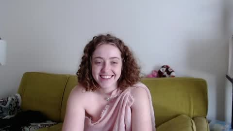 Strawberrylotsacake online show from 21, 5, 2026