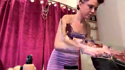 Snapshot of strawbrysugar chatting on 25, 10, 2025 Ruby Moon online show from 25, 10, 2025