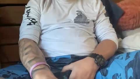 Snapshot of stroking33again chatting on 19, 11, 2025 stroking33again online show from 19, 11, 2025