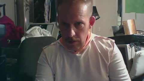 Snapshot of strokingjoe14585 chatting on 12, 1, 2026 strokingjoe14585 online show from 12, 1, 2026